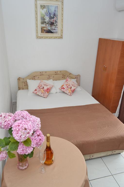 Guest House Lukac Бар Екстериор снимка